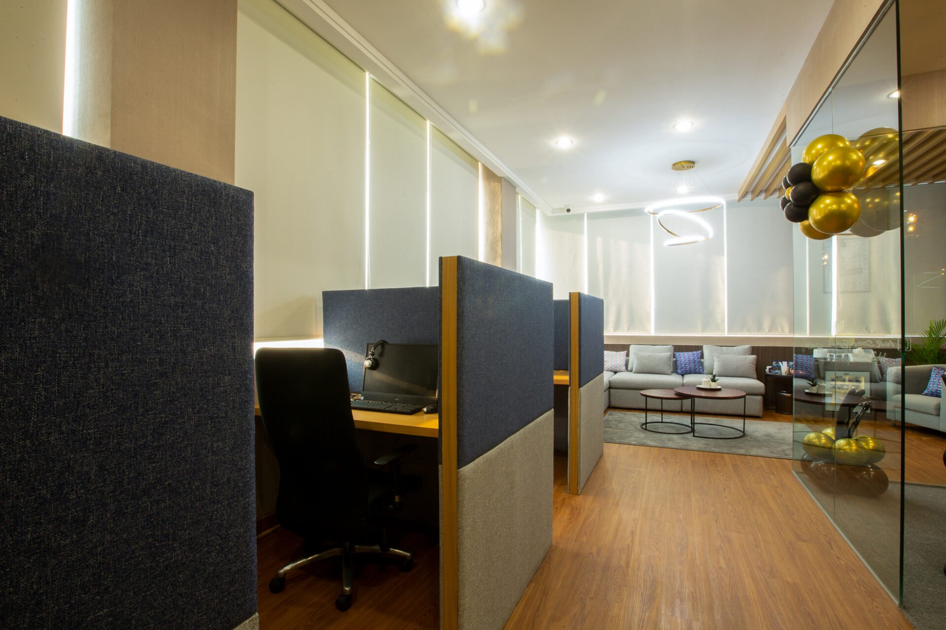 VIP Lounge Wall Street English, area tambahan 1